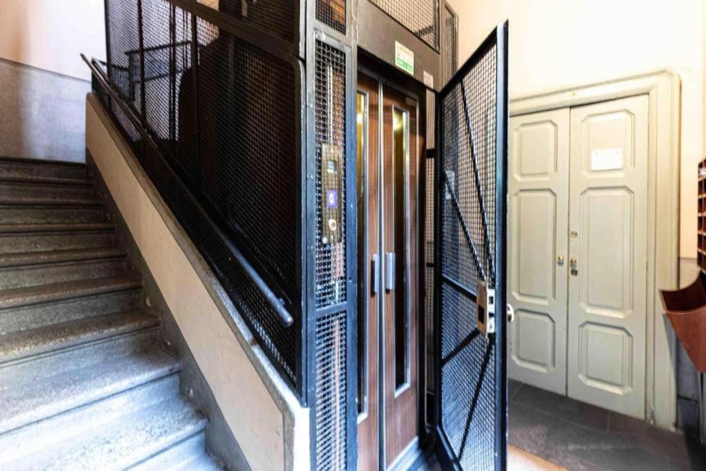 밀라노 Loft House Via Della Spiga 50 아파트 외부 사진